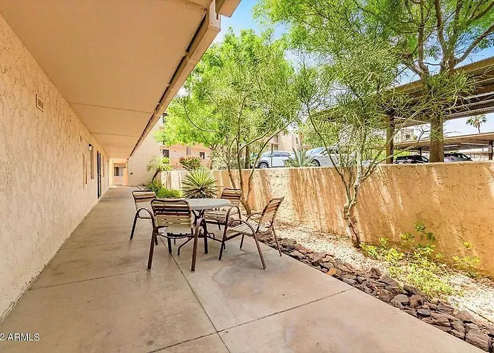 Lux Scottsdale
